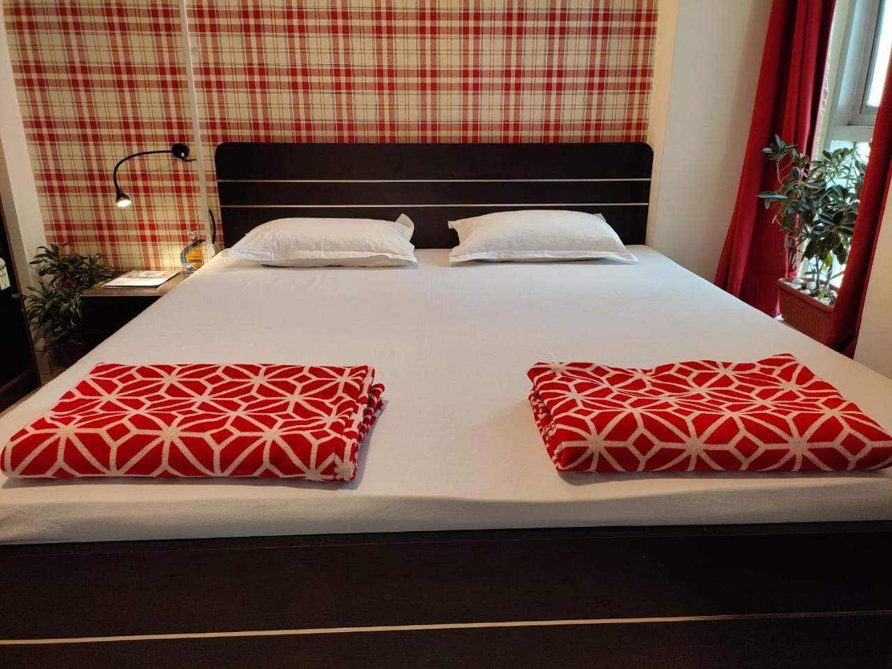ออฟบีท ซีซียู บังเกอร์ Hostel โกลกาตา ภายนอก รูปภาพ