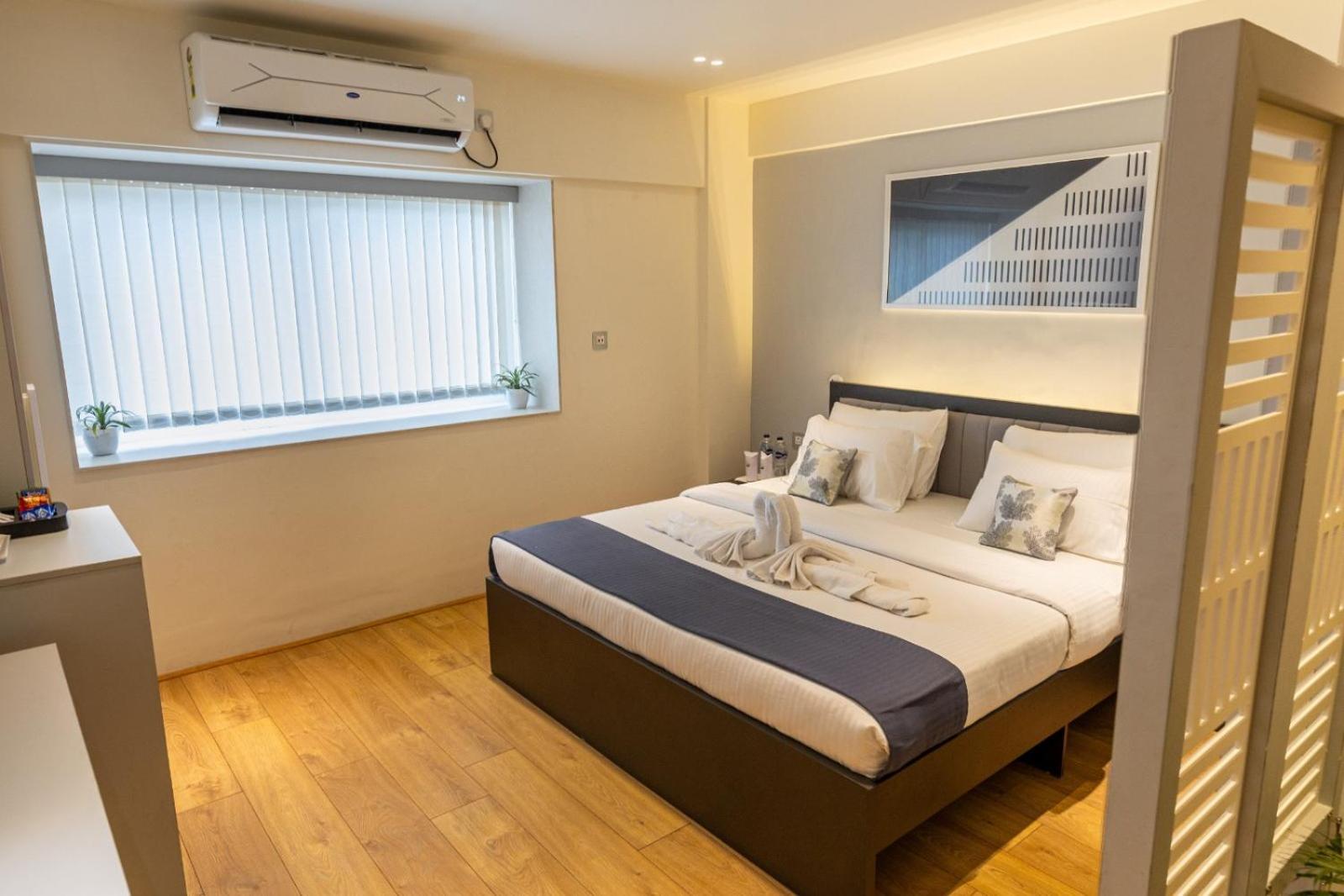 ออฟบีท ซีซียู บังเกอร์ Hostel โกลกาตา ภายนอก รูปภาพ